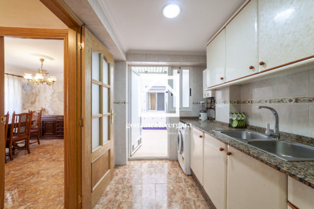 SE VENDE PISO-PLANTA BAJA EN BENIMAMET (VALENCIA): 120.000 €